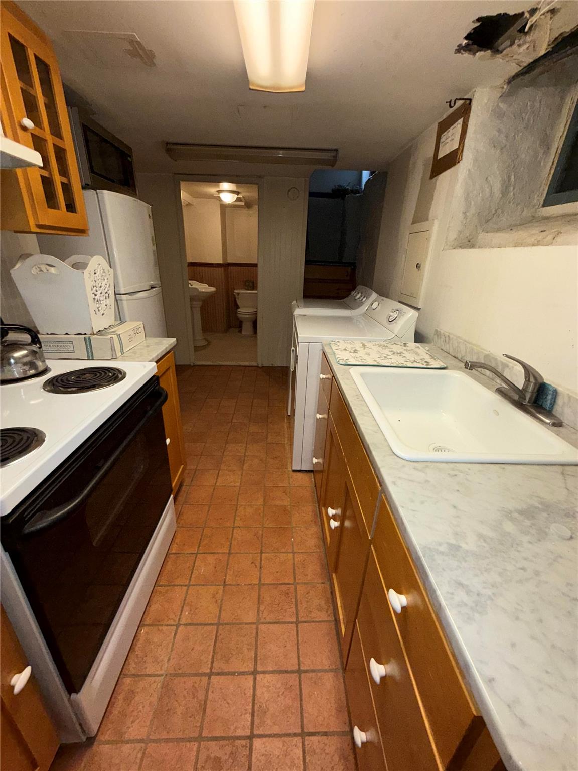 20 Ridge Road, Douglaston, New York image 35