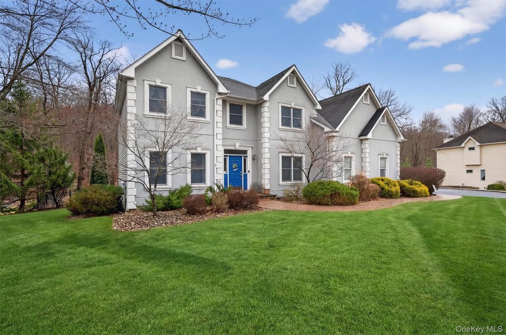 Photo of 43 Greenwich Avenue, Central Valley, NY 10917 (MLS # 957281)