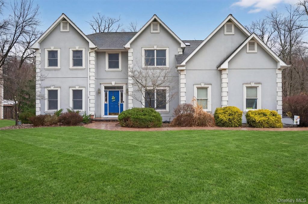 Photo of 43 Greenwich Avenue, Central Valley, NY 10917 (MLS # 957281)