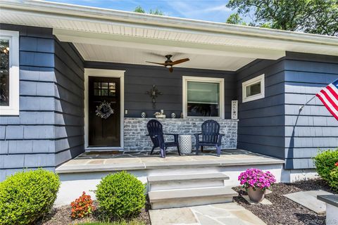 870 Heights Place Oyster Bay NY 11771