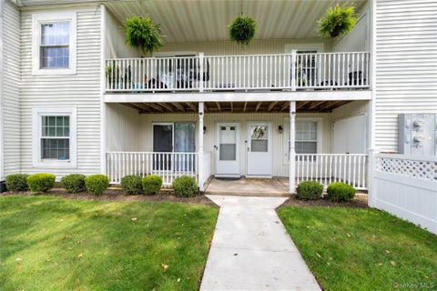Condo For Sale - 69 Fairview Circle<br/> Middle Island, NY 11953