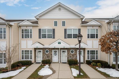 Apartment For Sale - 483 Spring Drive<br/> East Meadow, NY 11554