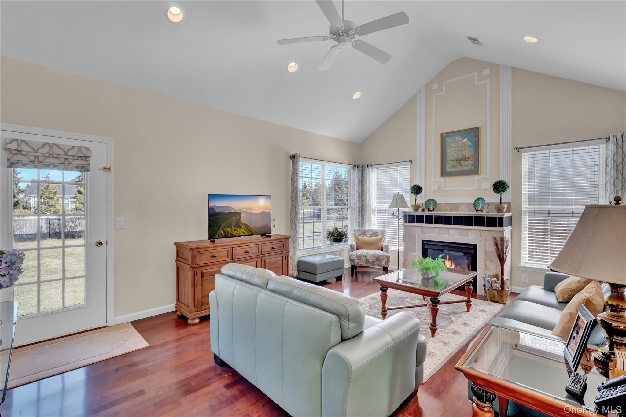 77 Constantine way Way