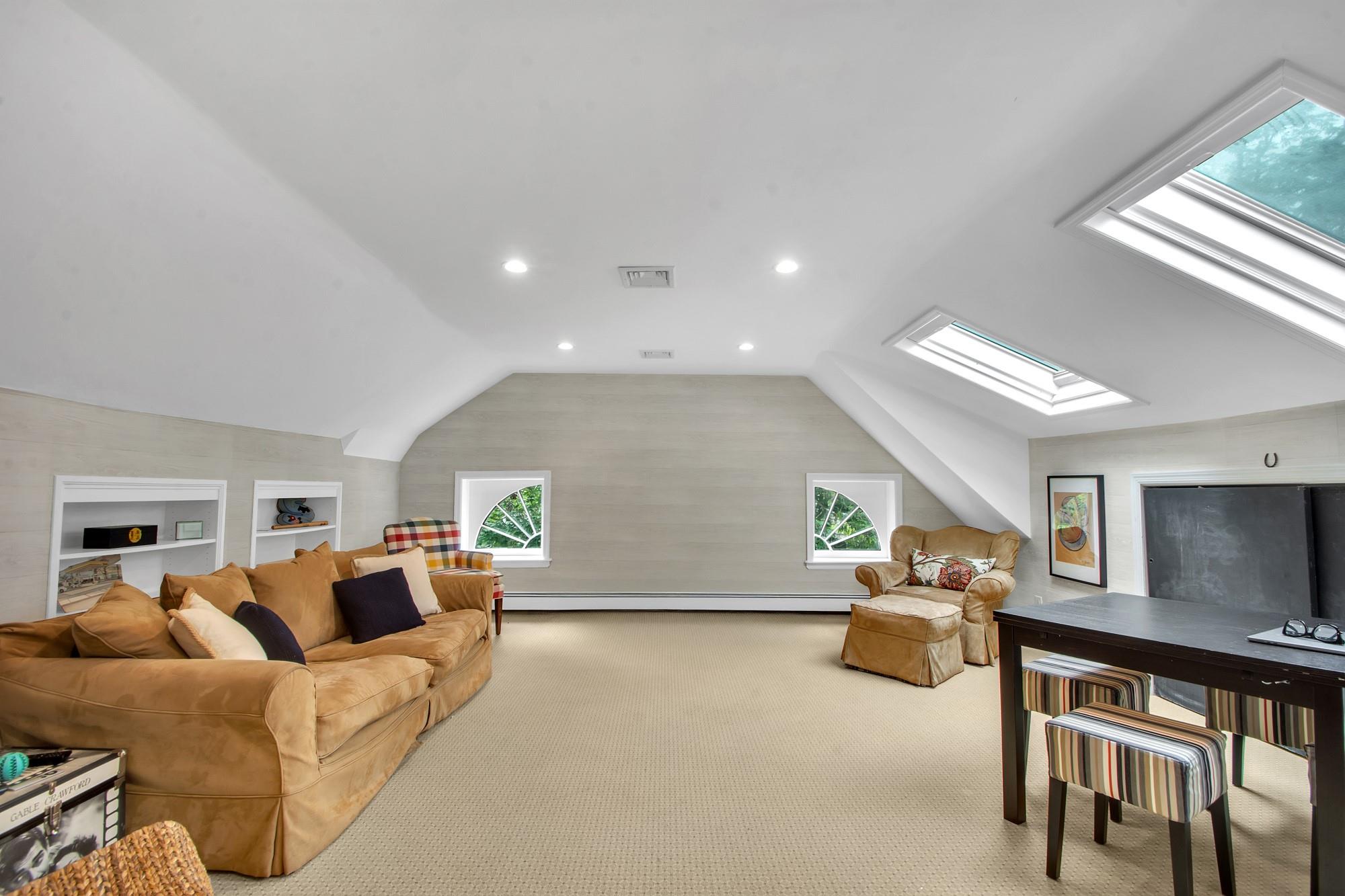 7 Middle Drive, Manhasset, New York image 28