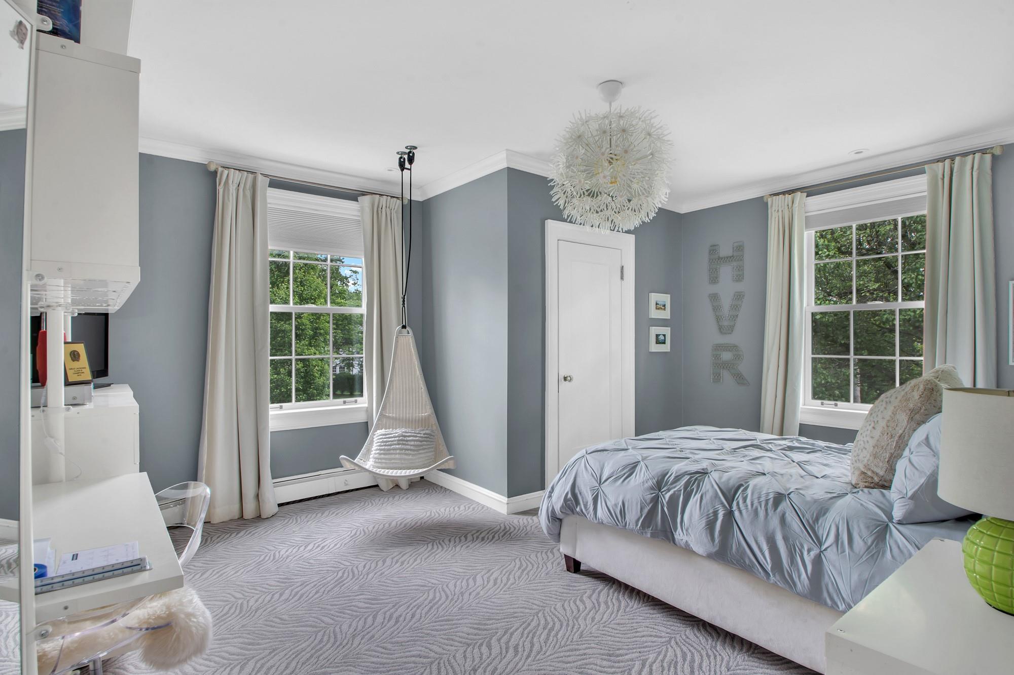 7 Middle Drive, Manhasset, New York image 25