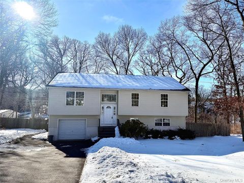 Homes For Sale - 2 New Street<br/> Holtsville, NY 11742