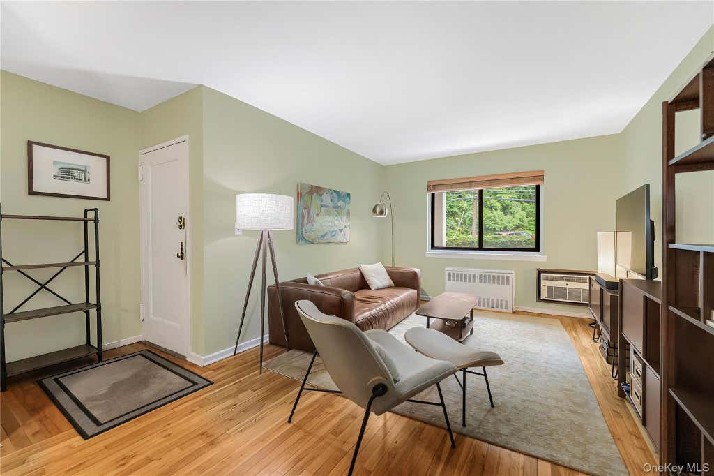 Photo of 757 Hillside Avenue #A1, White Plains, NY 10603 (MLS # 1042415)