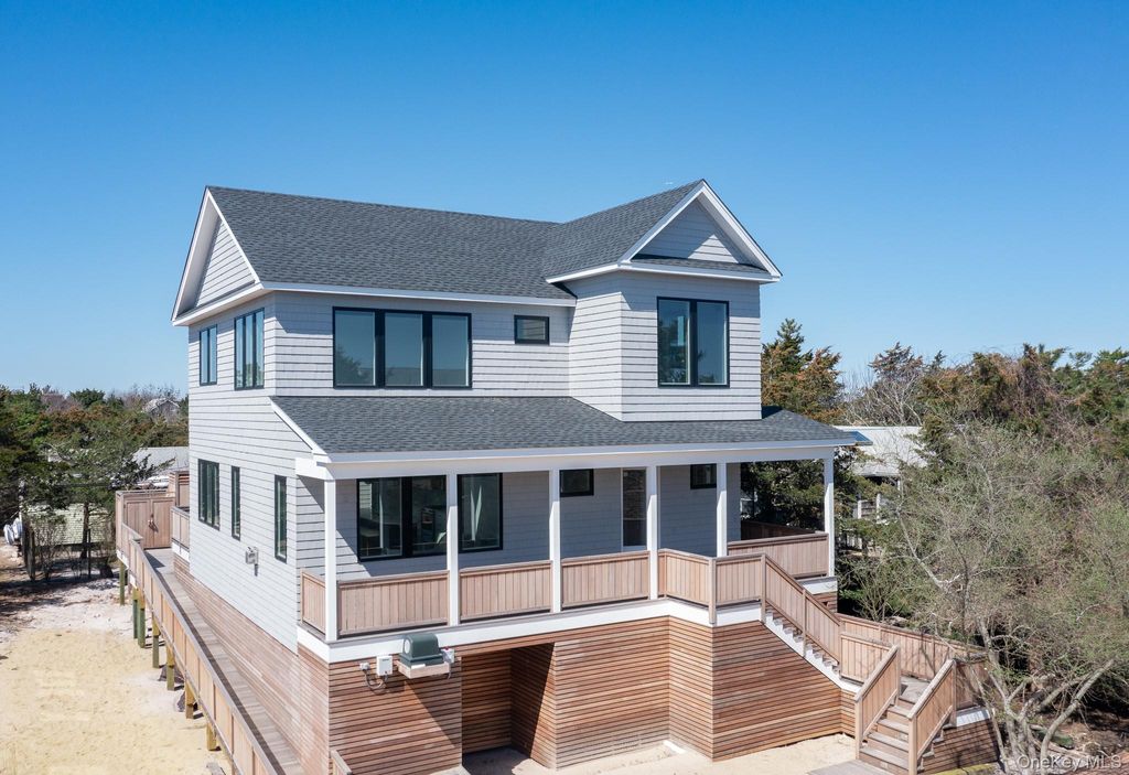 Photo of 44 Island Walk, Lonelyville, NY 11706 (MLS # 909042)