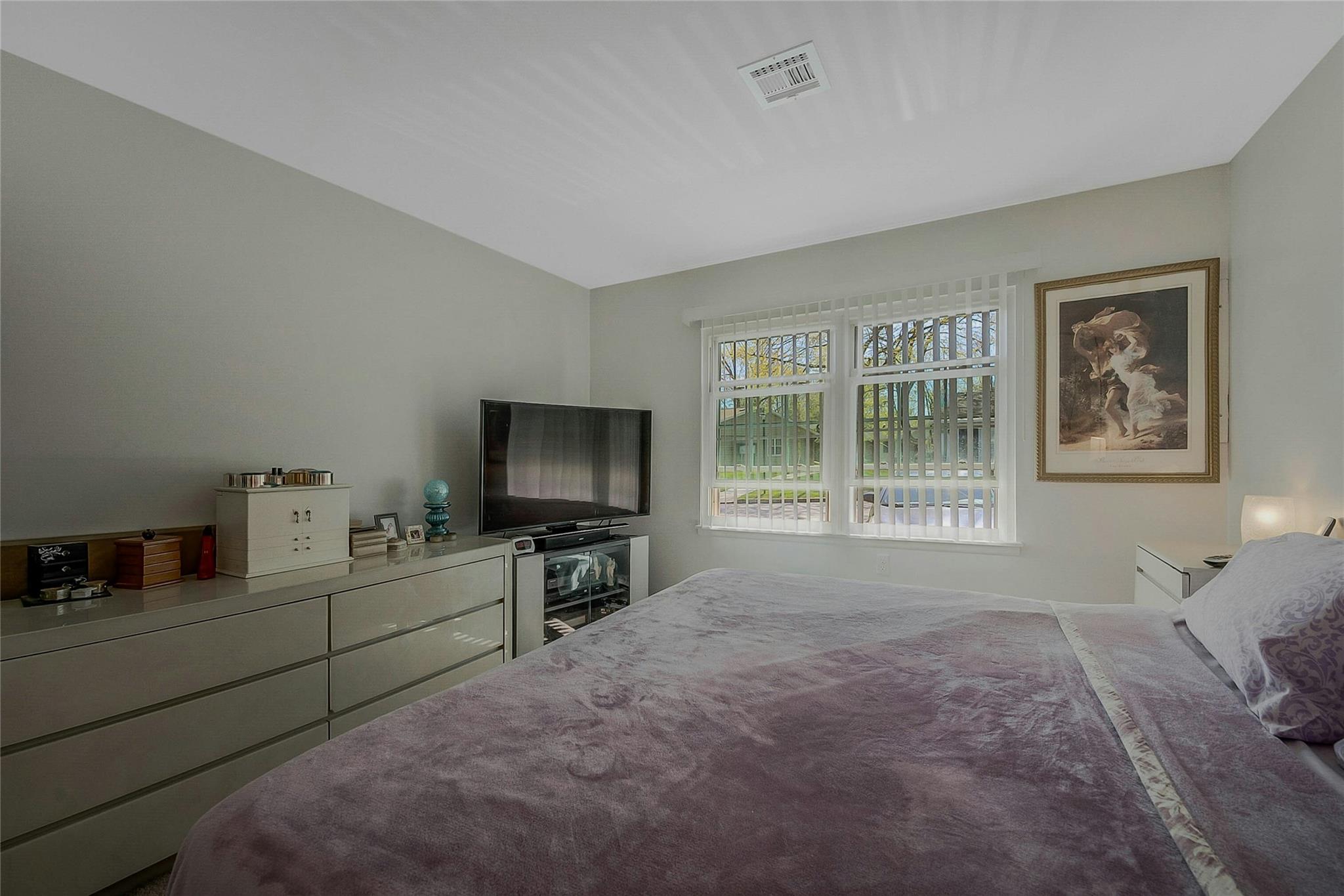135 C Eastbourne Court, Ridge, New York image 15