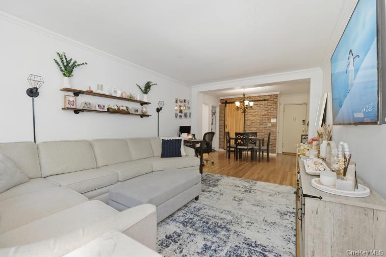 765 Bronx River Road 2i