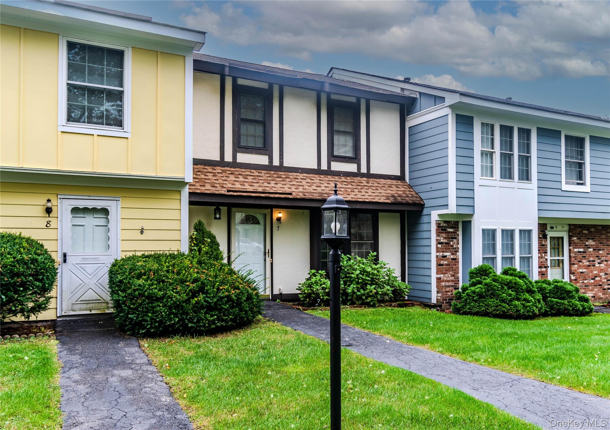 7 Sunny Brook Circle