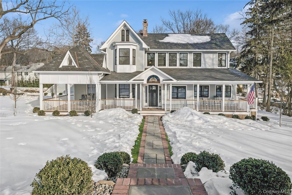 Photo of 227 Prospect Avenue, Sea Cliff, NY 11579 (MLS # 964425)