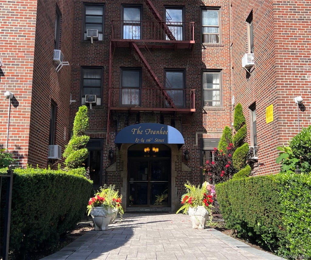 Photo of 83-84 116 Street #1J, Richmond Hill, NY 11418 (MLS # 1043042)