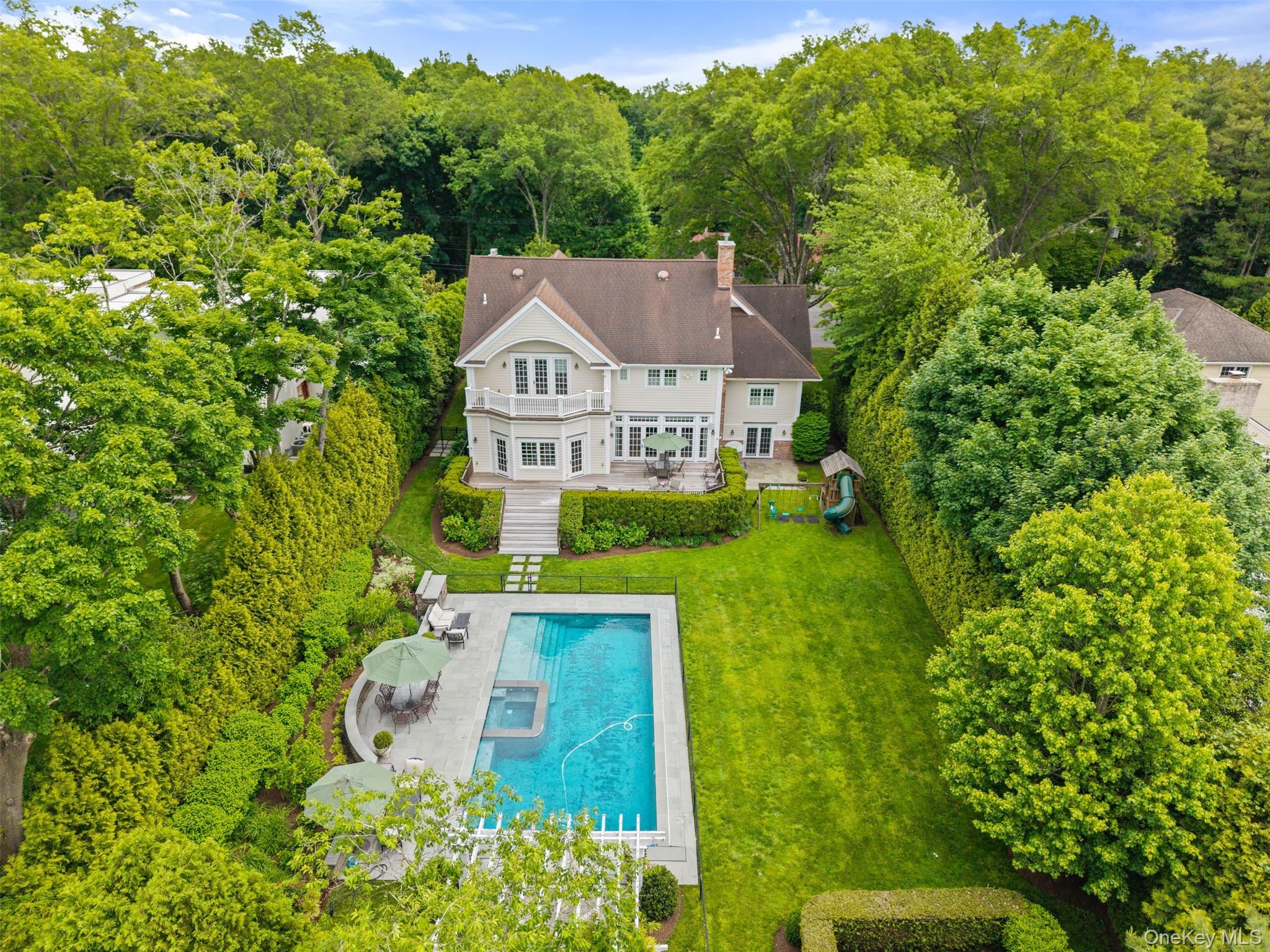 64 Stratton Road