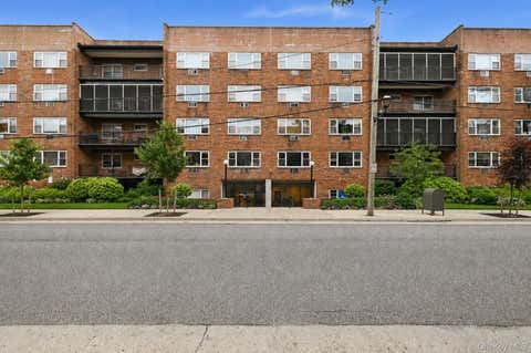 Homes For Sale - 101 Lincoln Avenue #4K<br/> Nassau County, Mineola, NY 11501