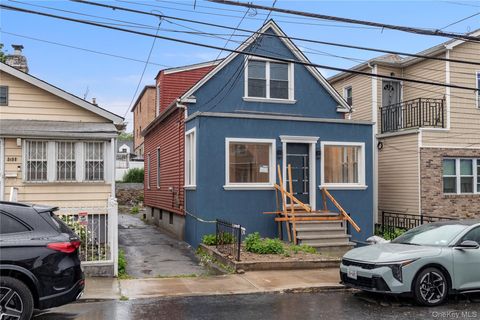 Homes For Sale - 3406 Ely Avenue<br/> Bronx, NY 10469