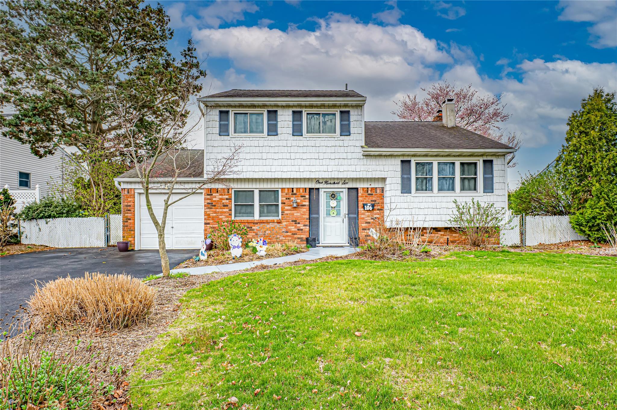 106 Rumford Road, Kings Park, New York image 1