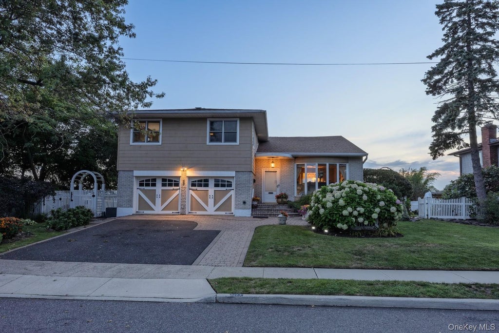 Photo of 3224 Ann Street, Baldwin, NY 11510 (MLS # 1049779)