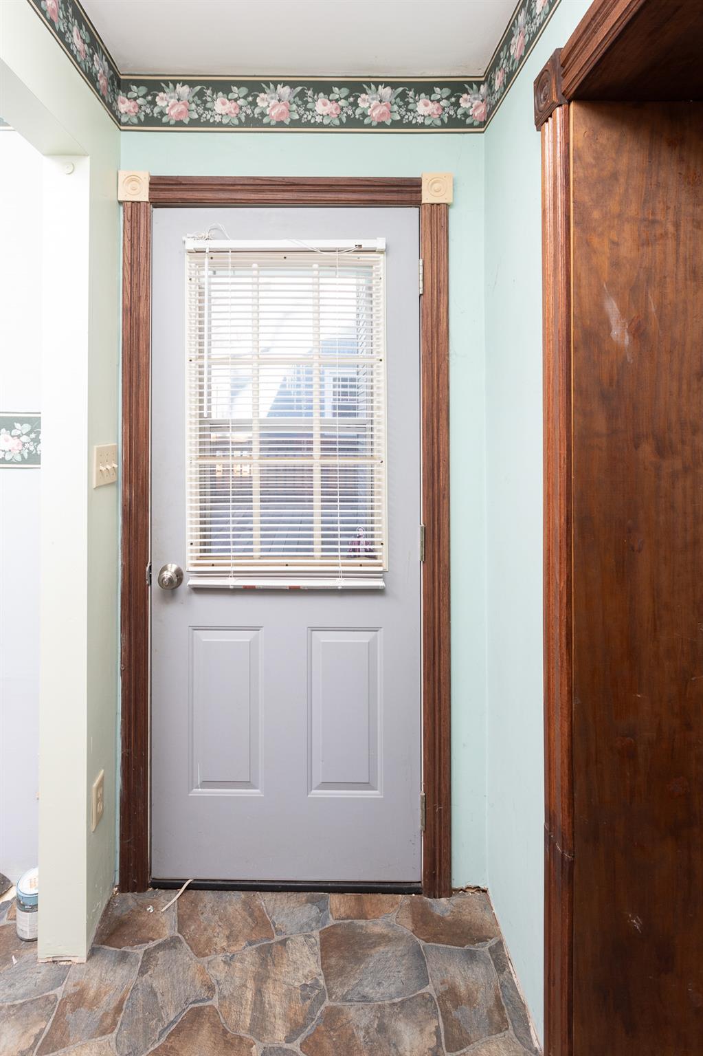 216 East Main St, Walden, New York image 21