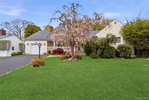 11 Rumson Road Massapequa NY 11758
