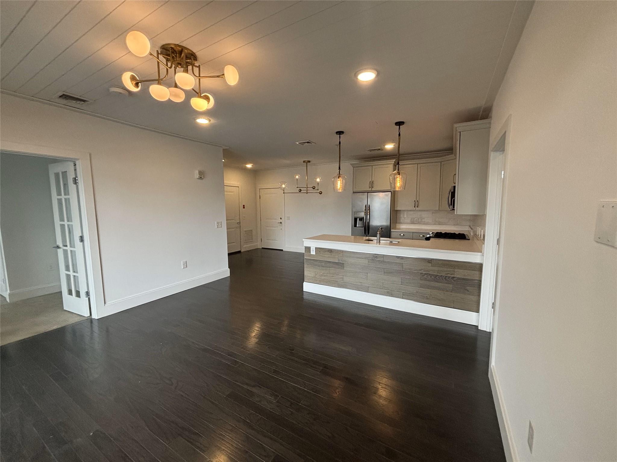 213 Marina Pointe Drive #213, East Rockaway, New York image 4