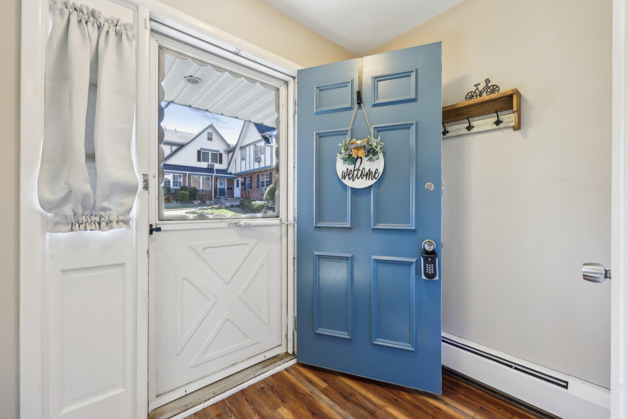 189 Doxbury Lane, Suffern, New York image 4
