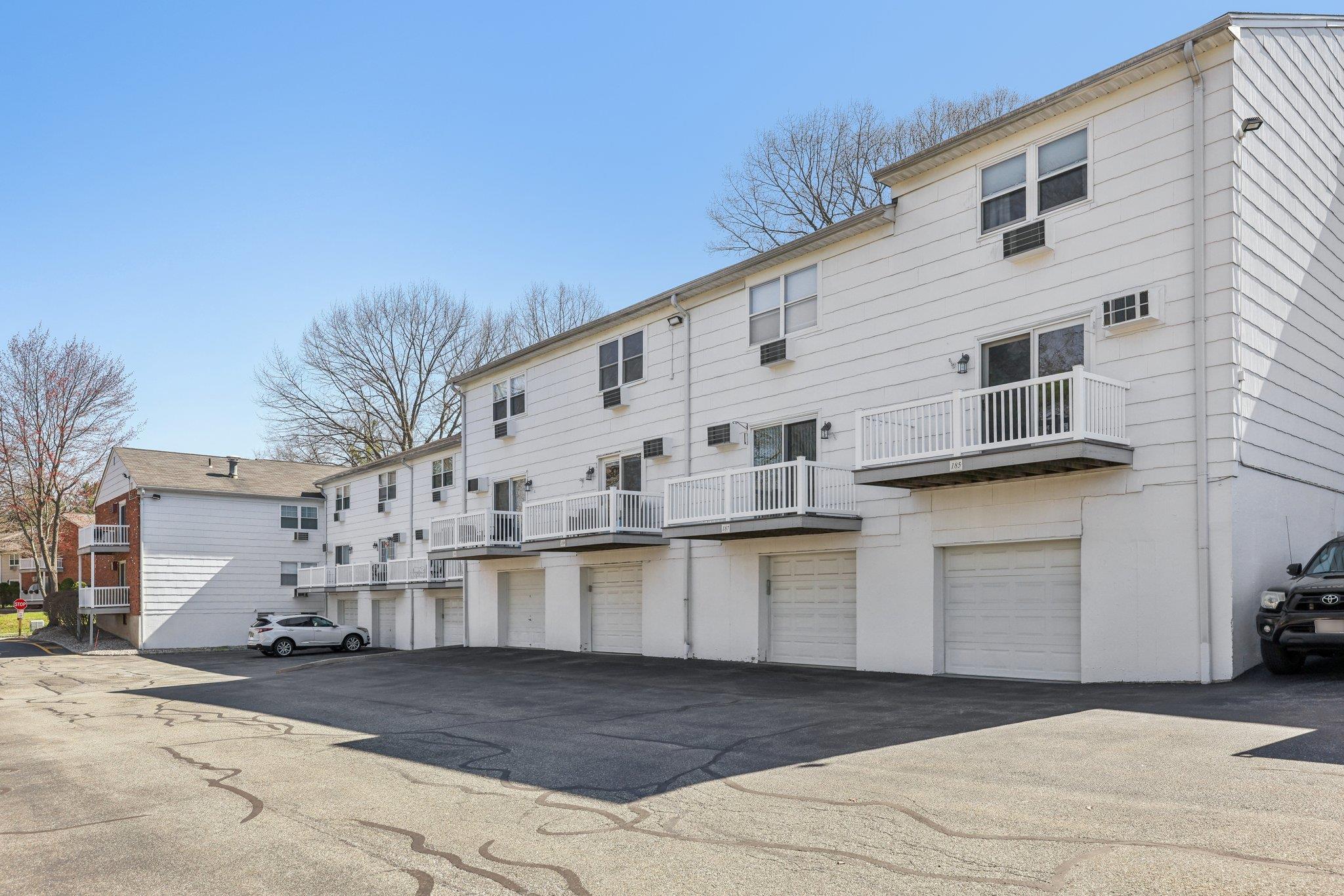 189 Doxbury Lane, Suffern, New York image 26