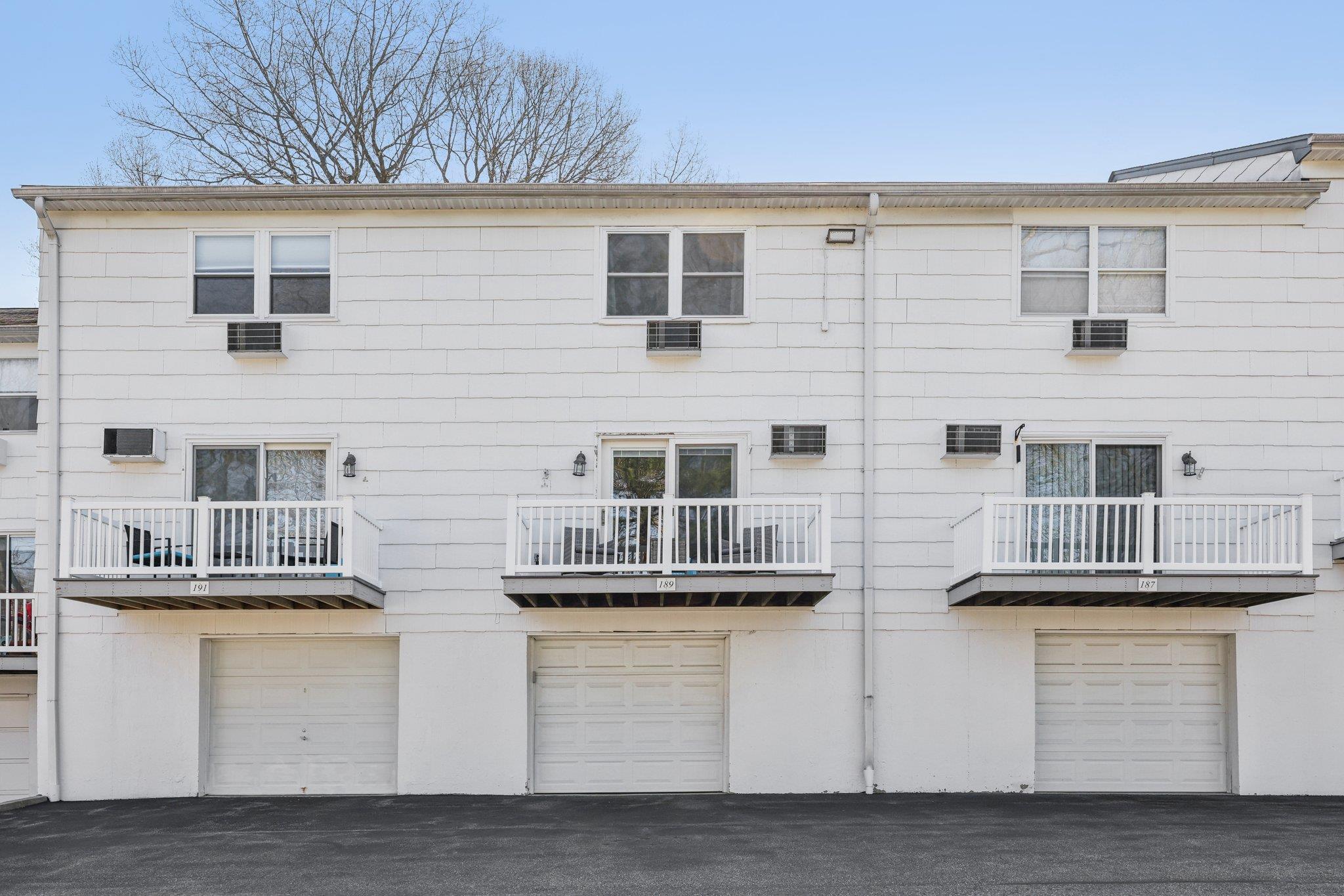 189 Doxbury Lane, Suffern, New York image 27