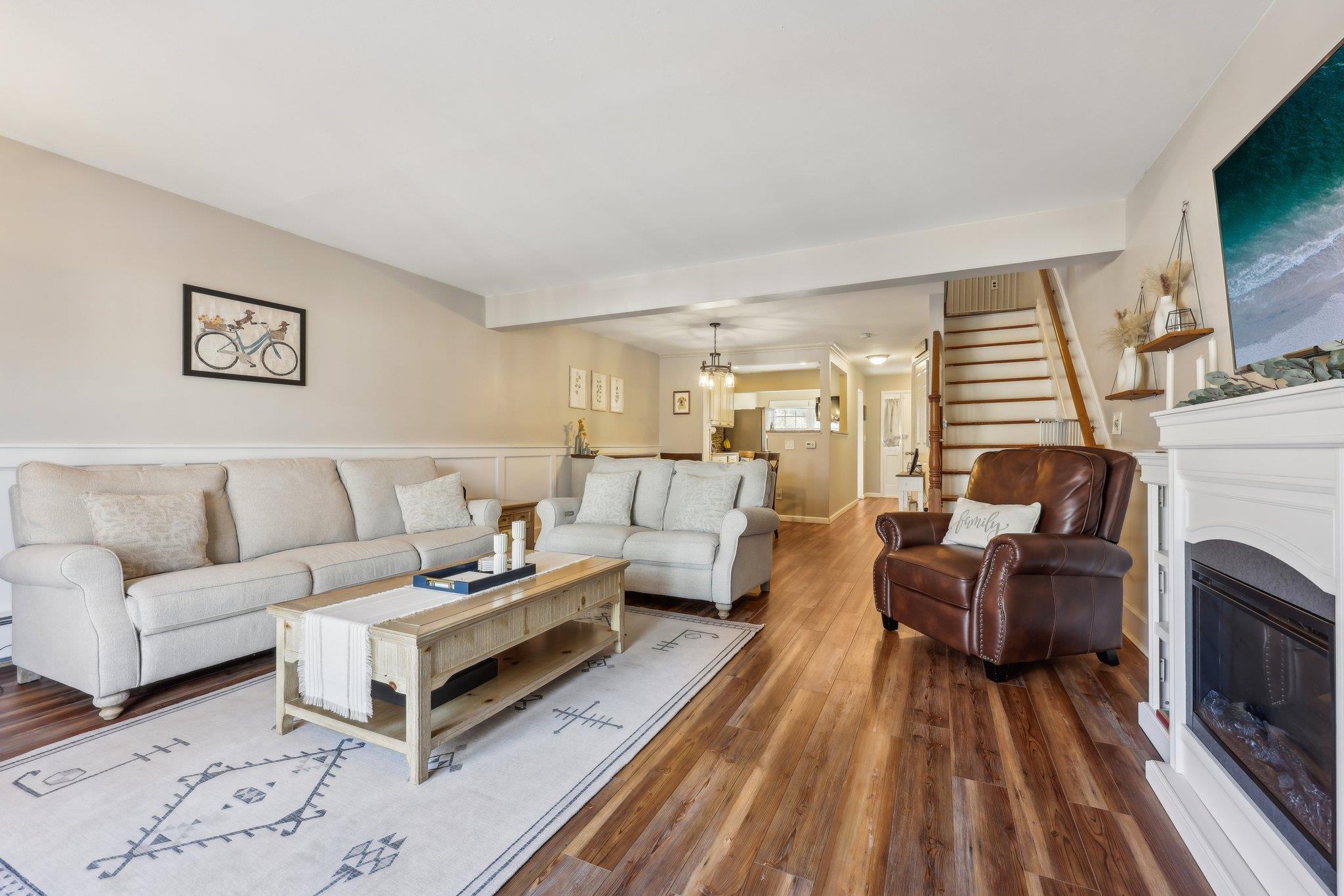 189 Doxbury Lane, Suffern, New York image 5