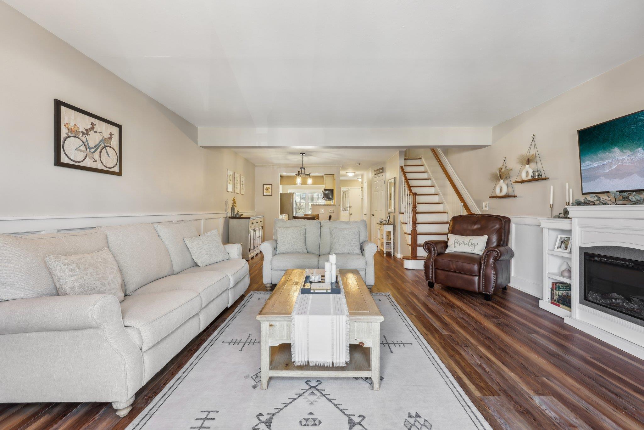 189 Doxbury Lane, Suffern, New York image 7