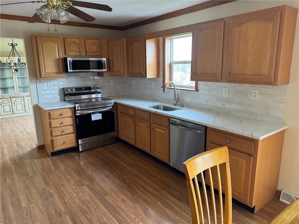 10 Ashlyn Drive, Marlboro, New York image 6