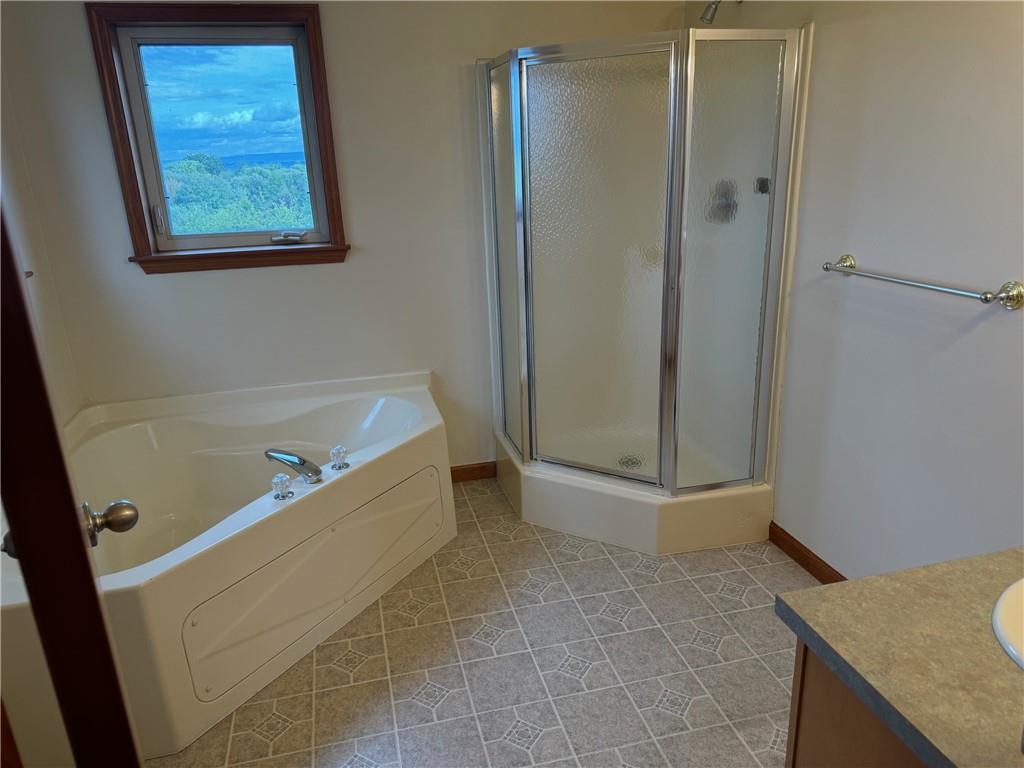 10 Ashlyn Drive, Marlboro, New York image 24