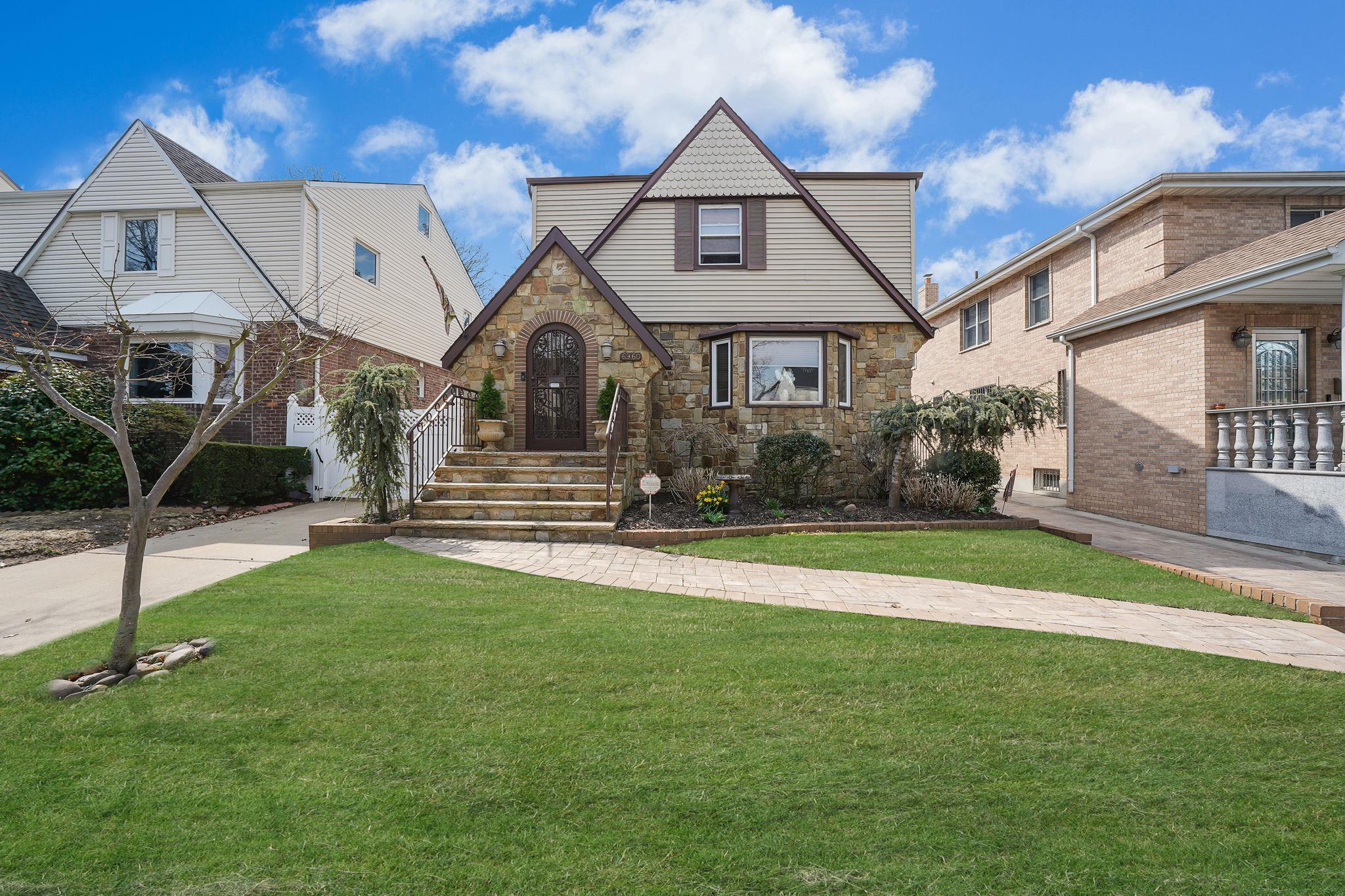 69-60 E 181st Street, Fresh Meadows, Florida image 1