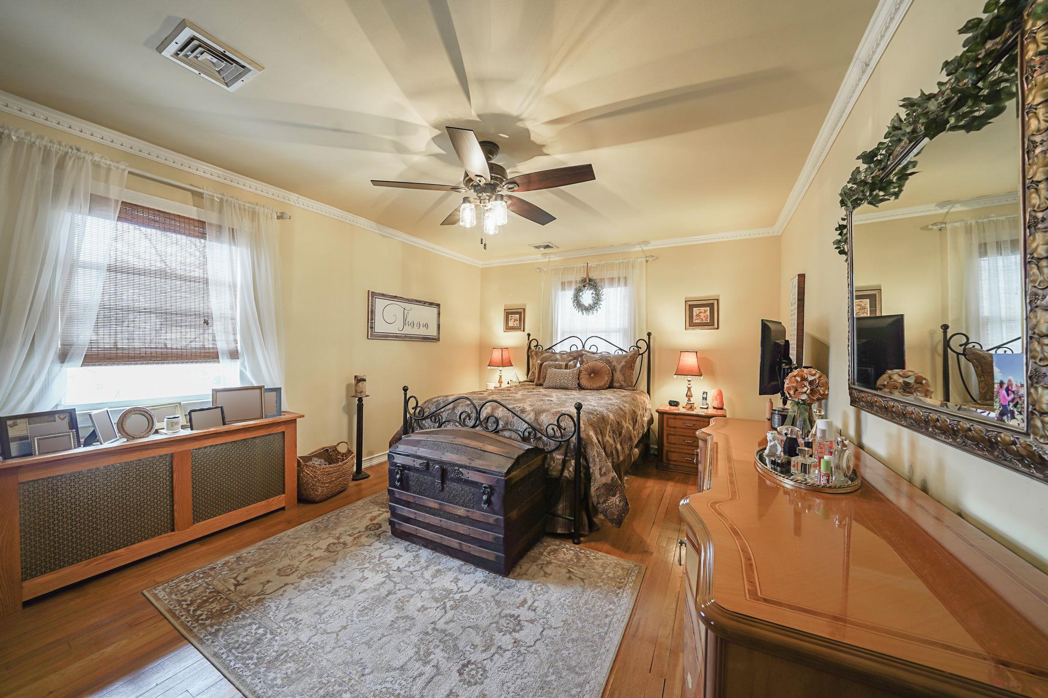 69-60 E 181st Street, Fresh Meadows, Florida image 15