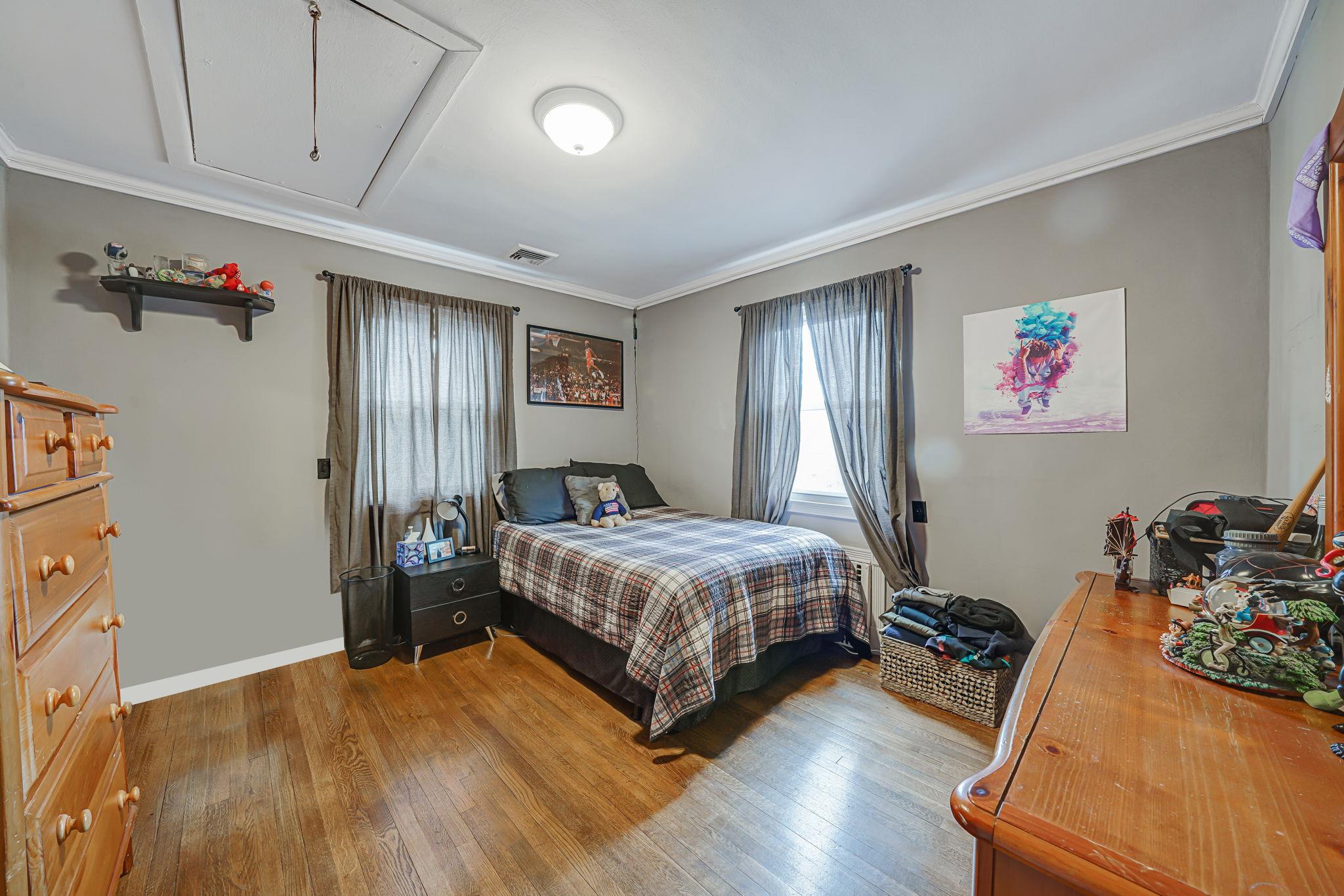 69-60 E 181st Street, Fresh Meadows, Florida image 17