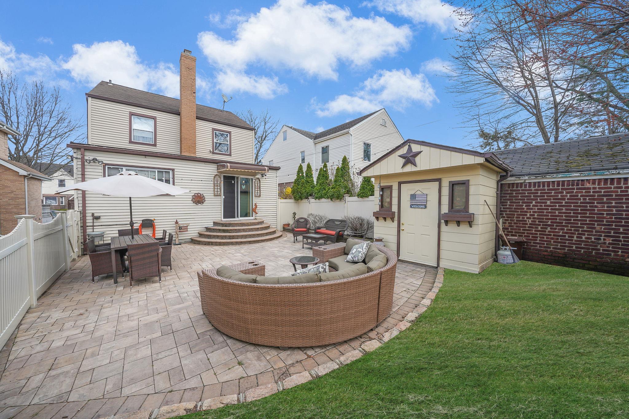 69-60 E 181st Street, Fresh Meadows, Florida image 30
