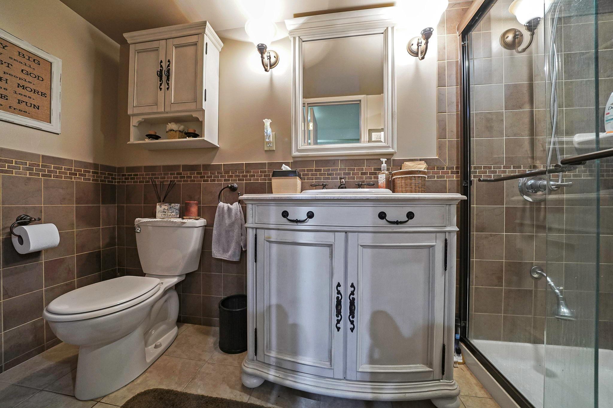69-60 E 181st Street, Fresh Meadows, Florida image 25