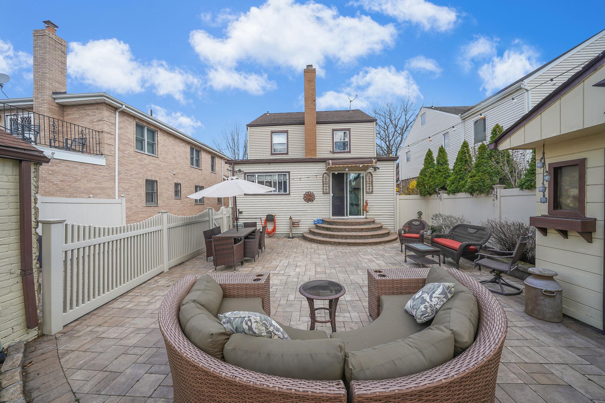 69-60 E 181st Street, Fresh Meadows, Florida image 27