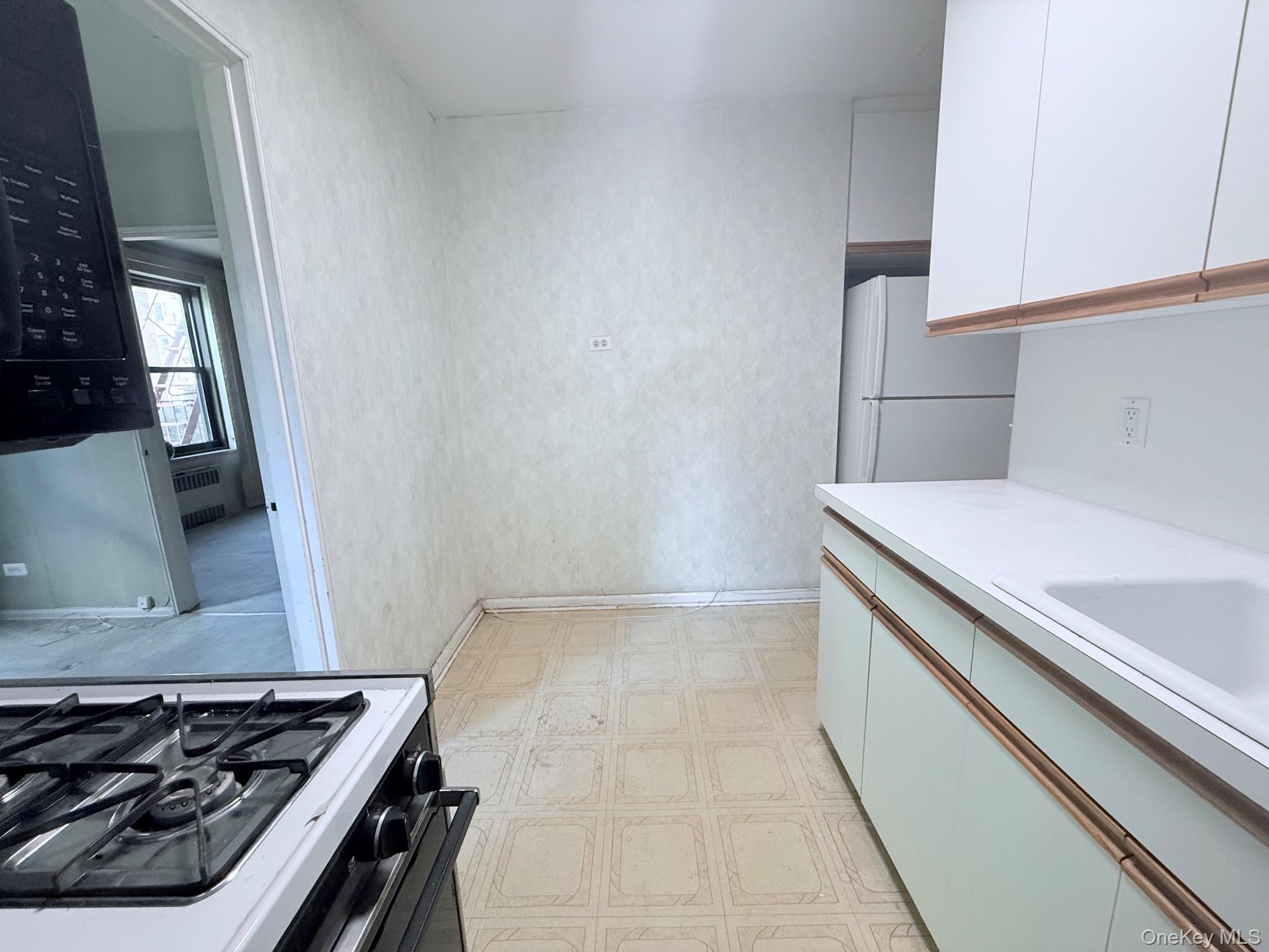 83-20 98 Street 2P