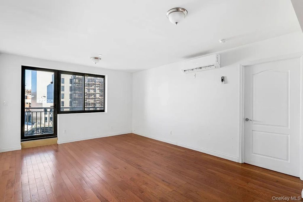 Photo of 70-26 Queens Boulevard #5A, Woodside, NY 11377 (MLS # 960196)