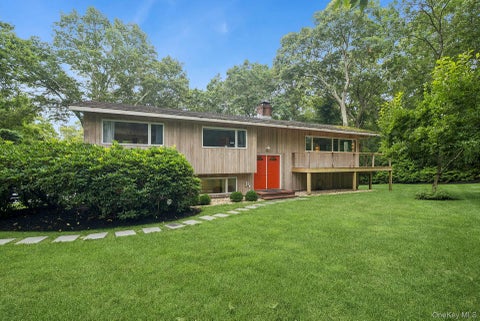 Homes For Sale - 4 Lincoln Street<br/> Sag Harbor, NY 11963