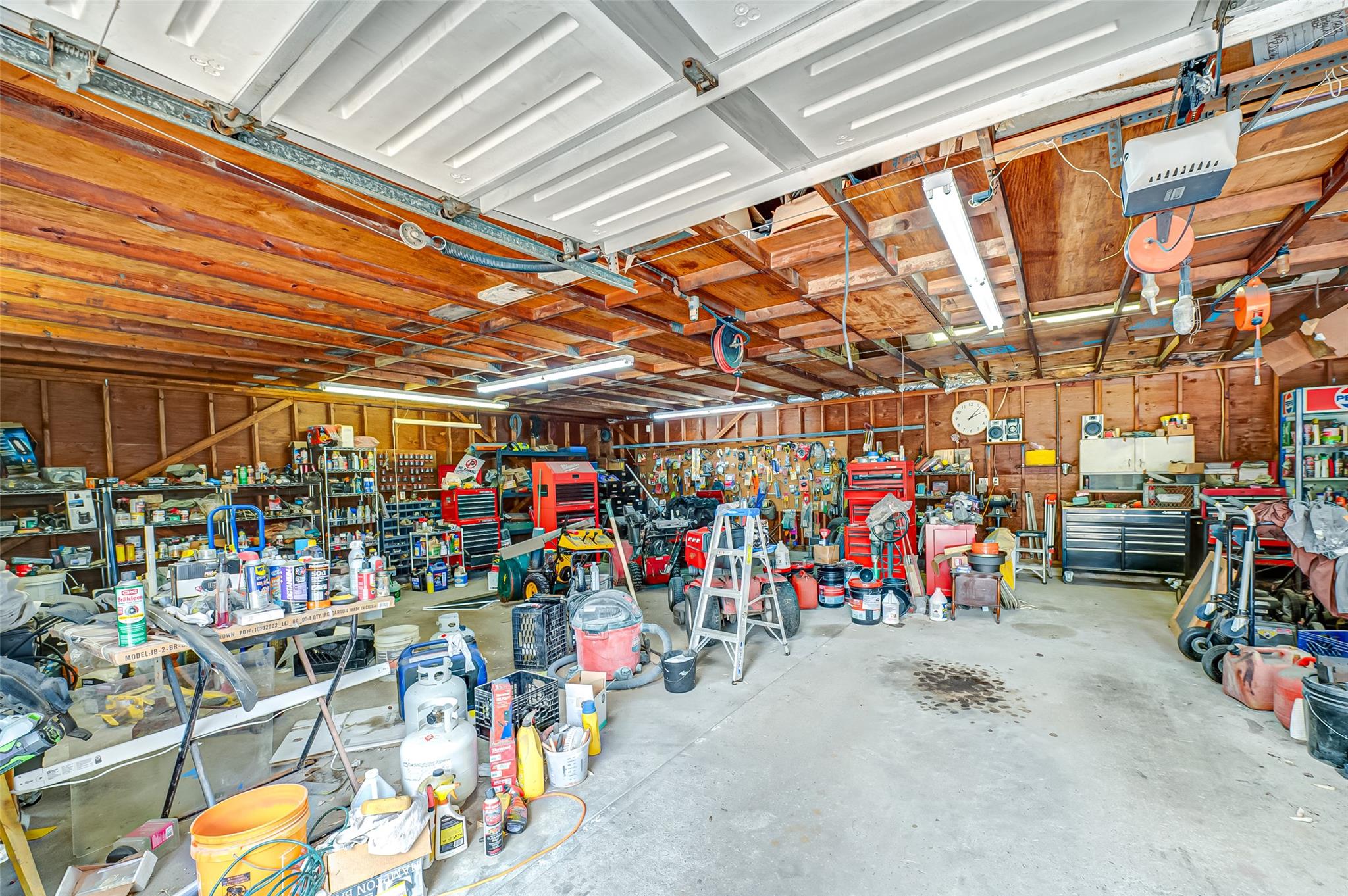 34 Hemlock Drive, Mastic Beach, New York image 15