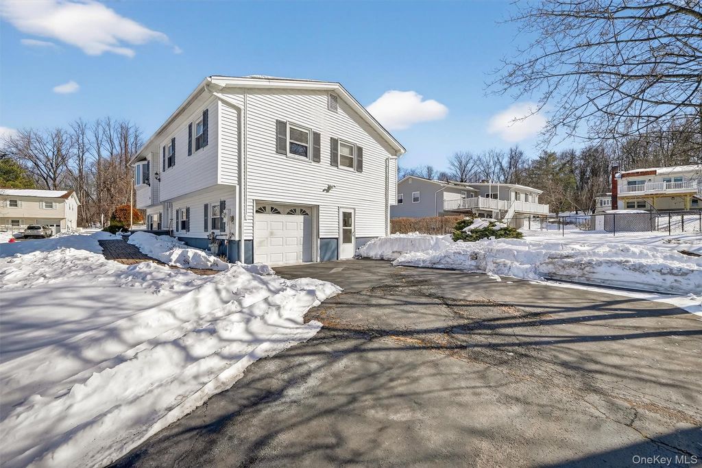Photo of 1 Mace Drive, Valley Cottage, NY 10989 (MLS # 960200)