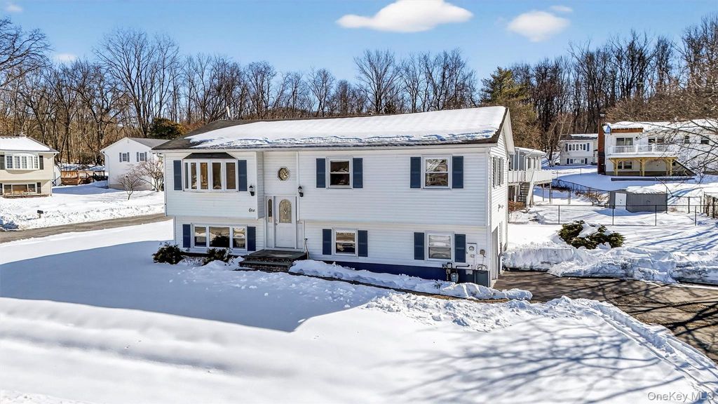 Photo of 1 Mace Drive, Valley Cottage, NY 10989 (MLS # 960200)
