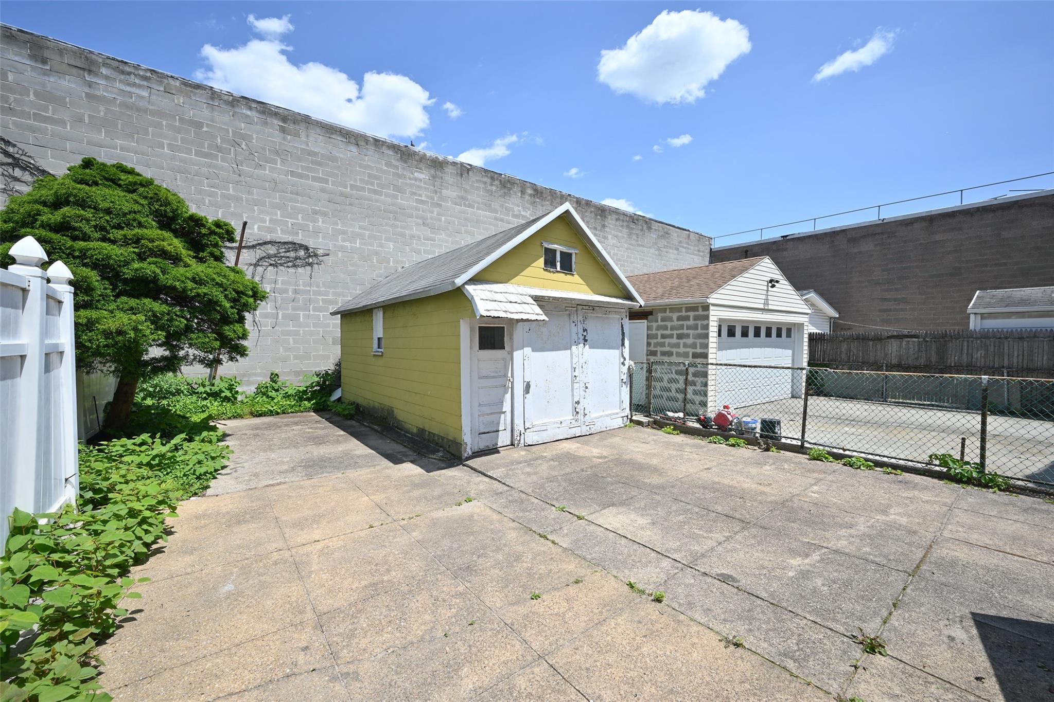 589 Milford Street, Brooklyn, New York image 19