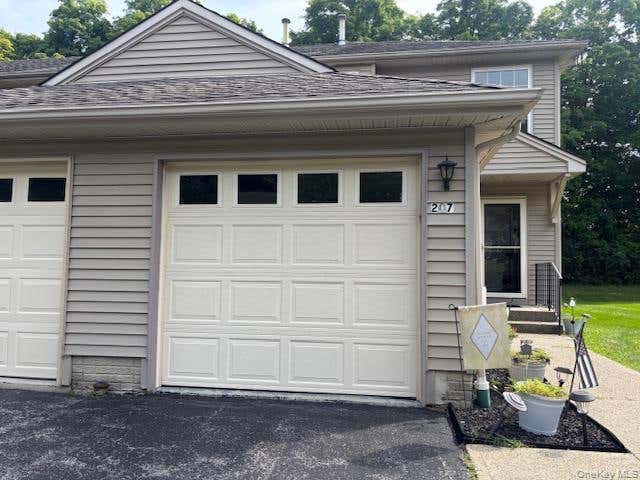 Photo of 207 Crestwood Court, Fishkill, NY 12524 (MLS # 1039899)
