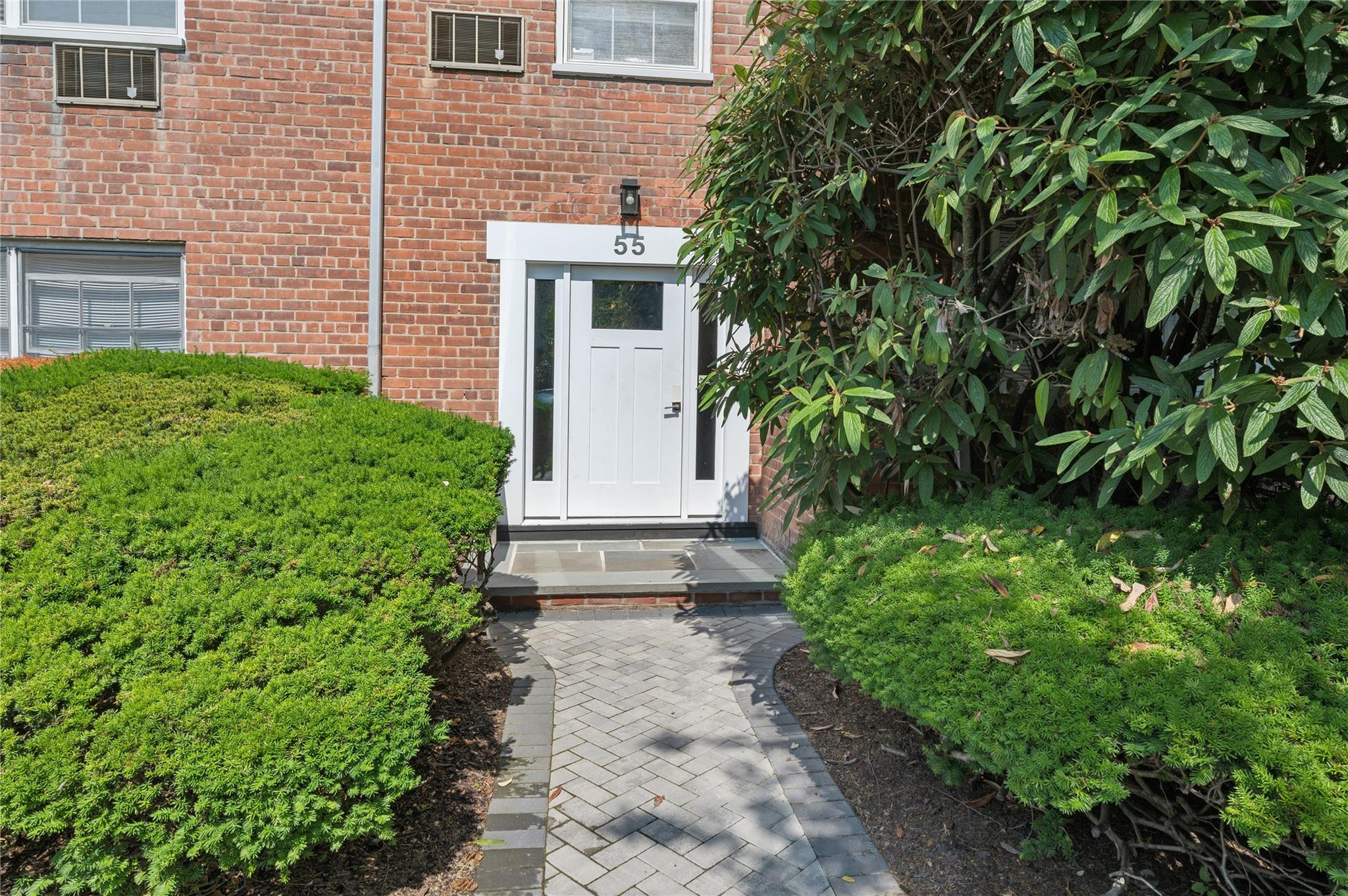 Property for Sale at Ave Ave 2B, Hastings-On-Hudson, New York - Bedrooms: 2 
Bathrooms: 2 
Rooms: 5  - $525,000