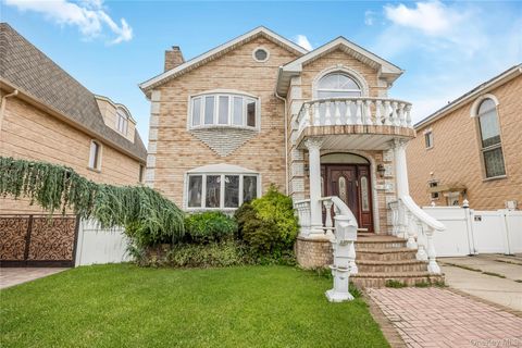 76-27 175 Street Fresh Meadows NY 11366