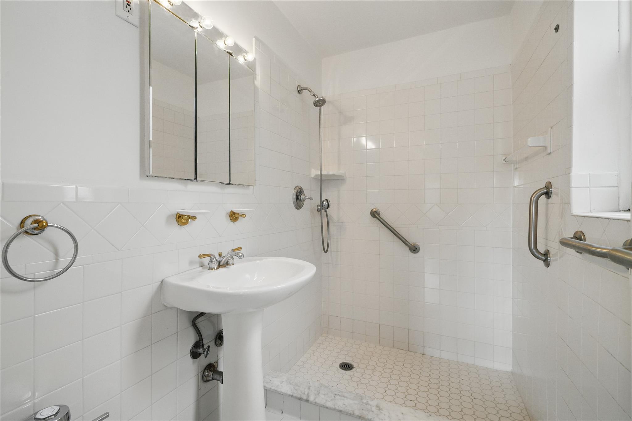 600 Locust Street #7C, Mount Vernon, New York image 24