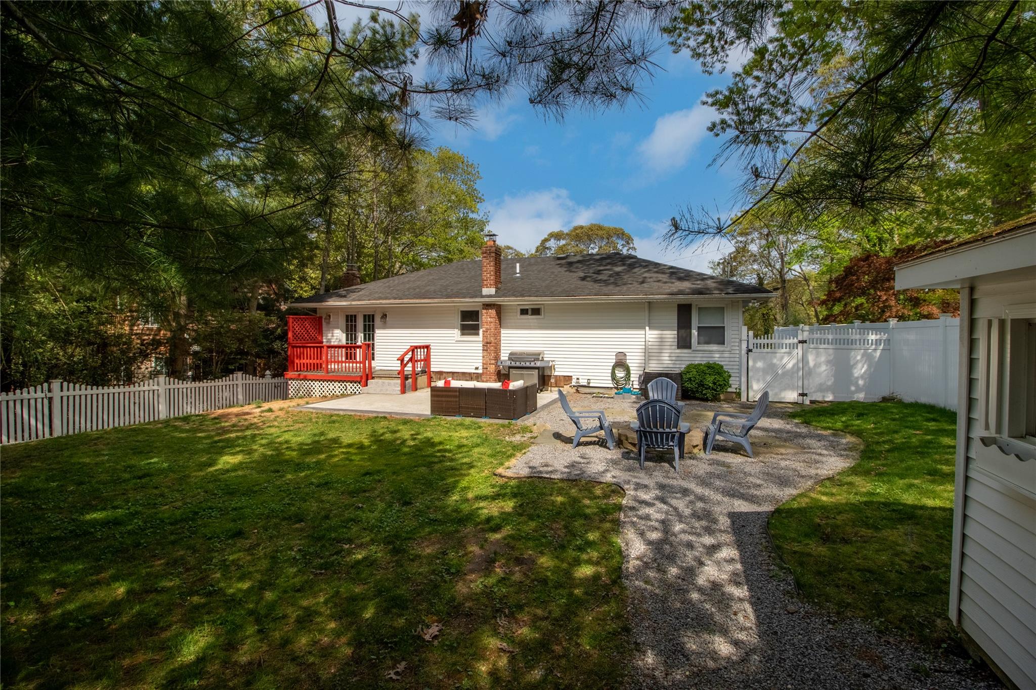 12 Sea Cliff Road, Sound Beach, New York image 26